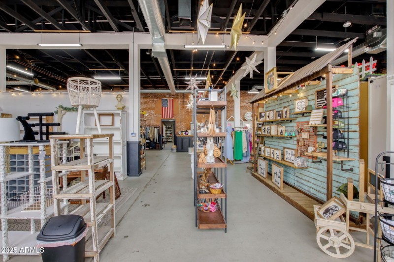 76-web-or-mls-Screws And Sparkles-48