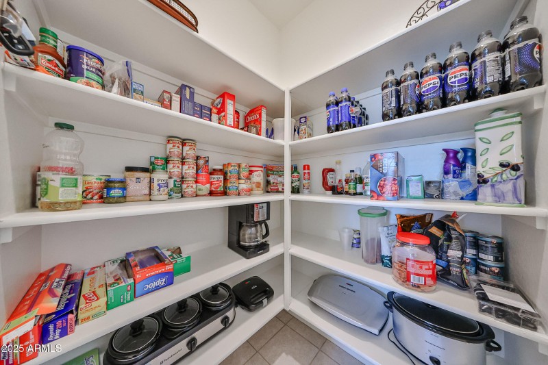Walk in Pantry
