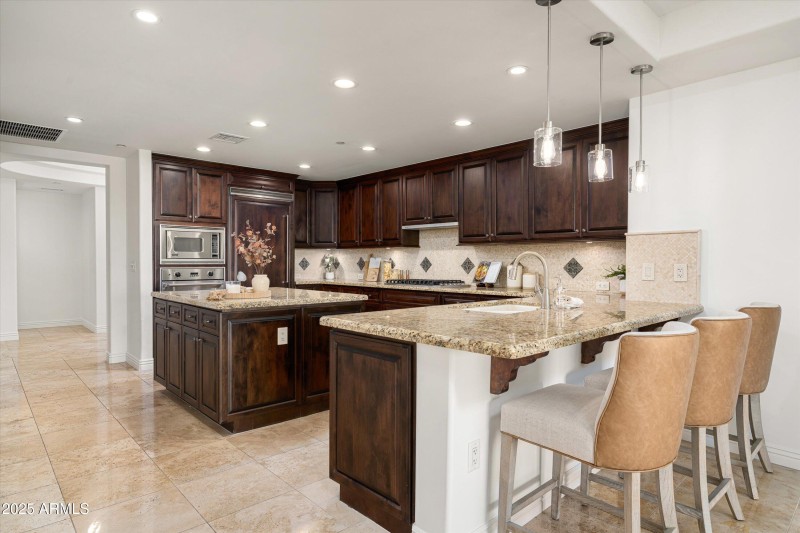 11-7175 E Camelback Rd #510 (11 of 42)