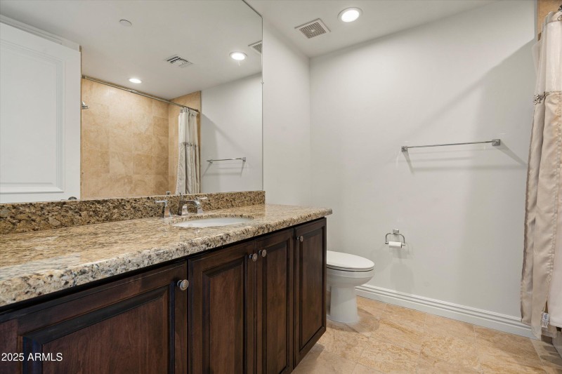 27-7175 E Camelback Rd #510 (27 of 42)