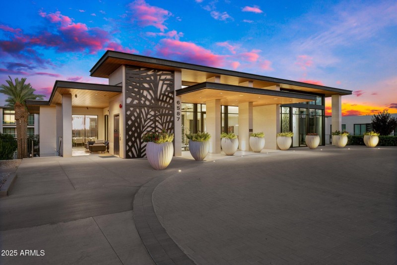 Clubhouse Entry