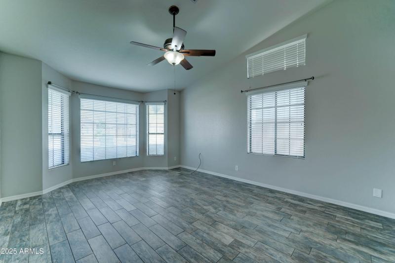 1119 e SouthShore Dr-20