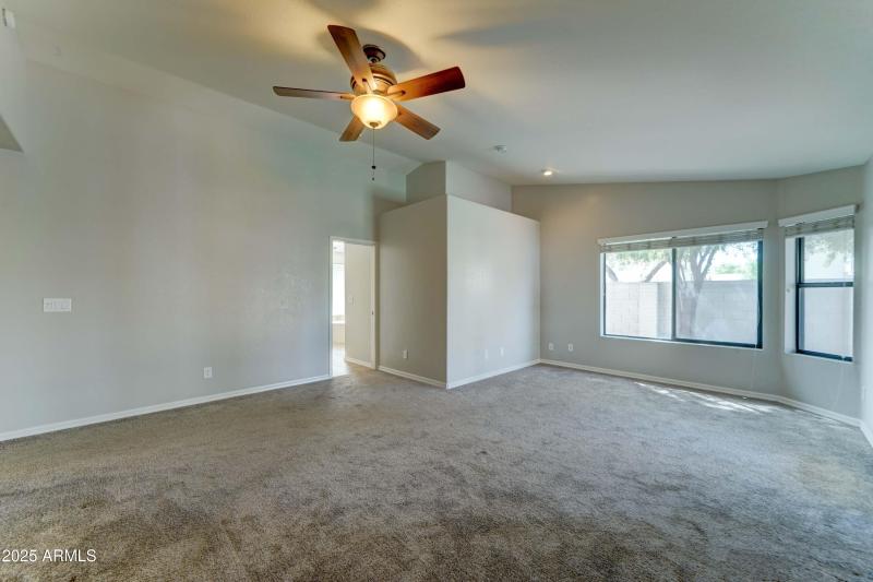 1119 e SouthShore Dr-24