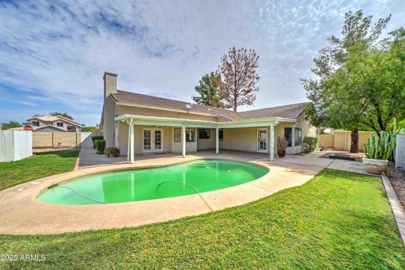 1119 e SouthShore Dr-48