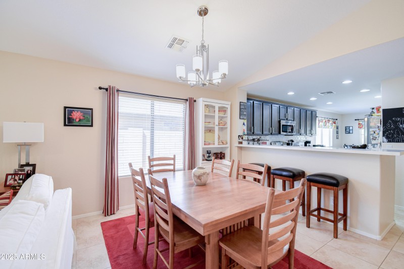 Dining to Kitchen