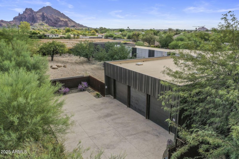 Garage/Side yard