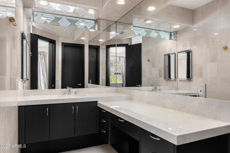 guest bathroom1
