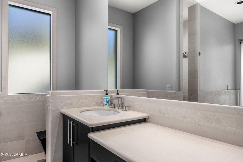 casita bathroom