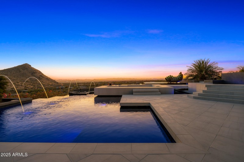 backyard_twilight
