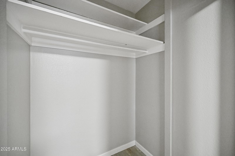 15-3025N32S53-ocupix