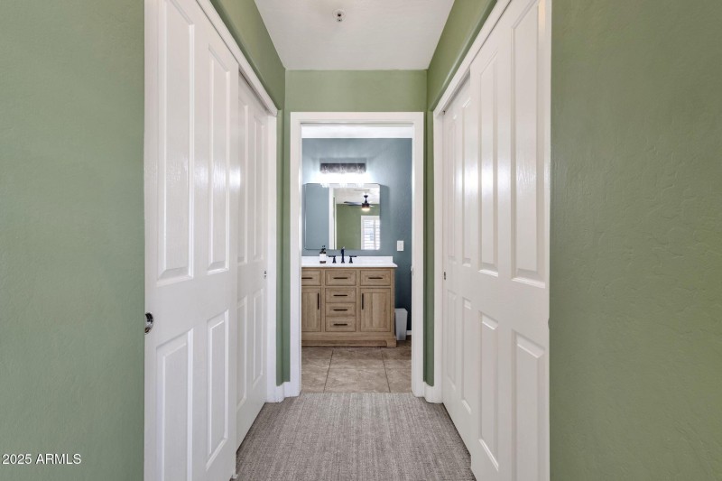 Dual Primary Closets
