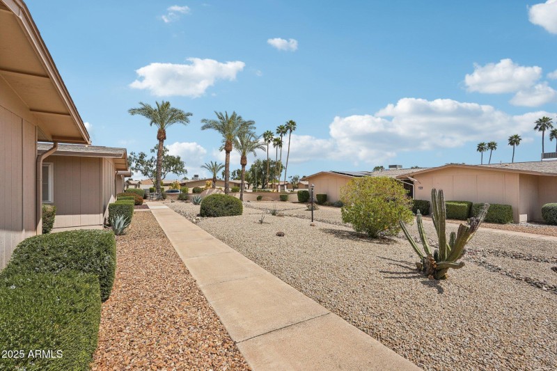 7-web-or-mls-W Copperstone Dr-05042025-0