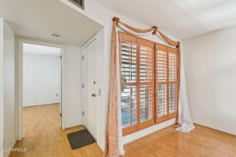 9-web-or-mls-W Copperstone Dr-05042025-0
