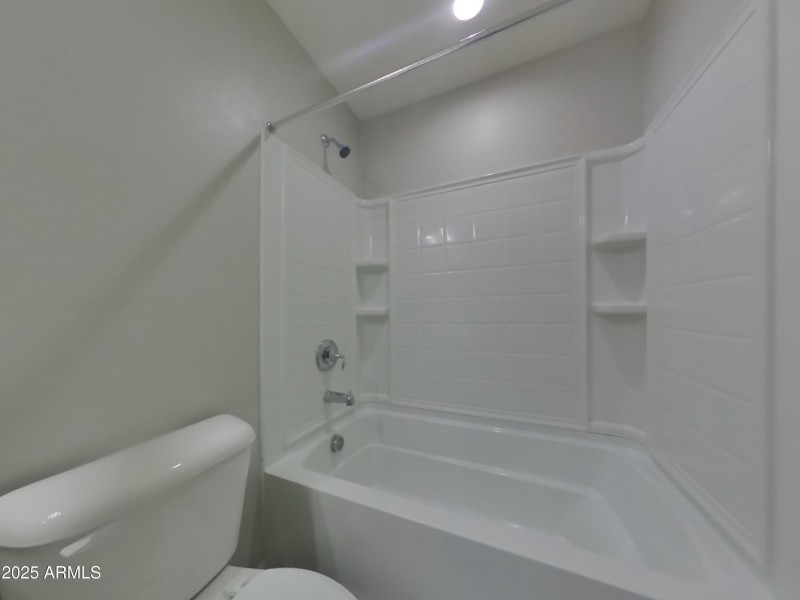 11_pc_9Es5HLyAV4_k7nunDD6AO_layout_0