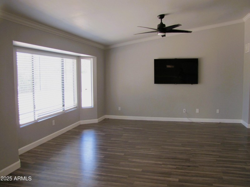 Great room (d)