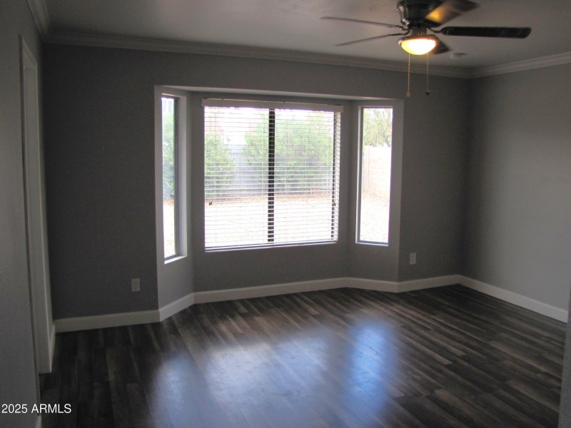 Primary bedroom (a)