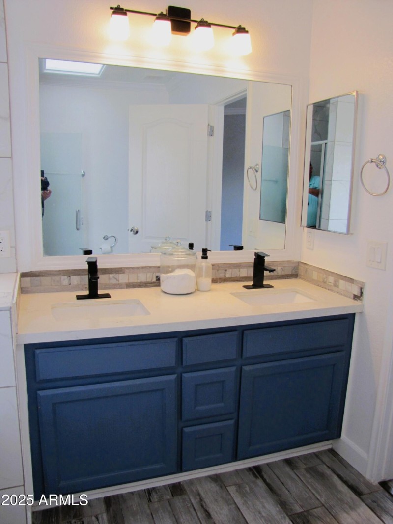 Primary vanity