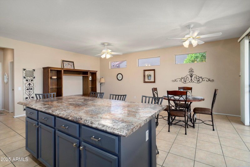 11-15560 W Clear Canyon Dr