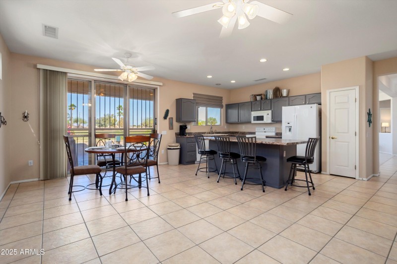 15-15560 W Clear Canyon Dr