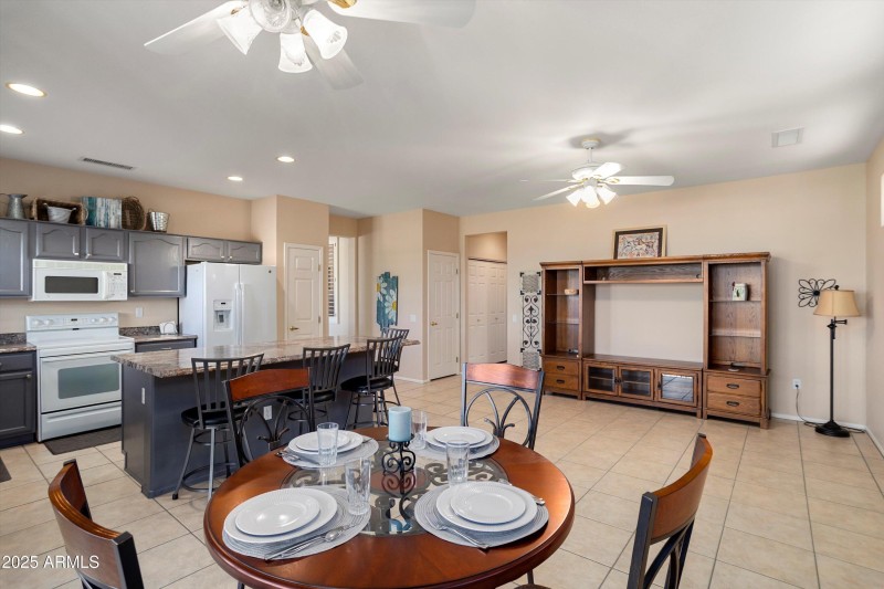 16-15560 W Clear Canyon Dr