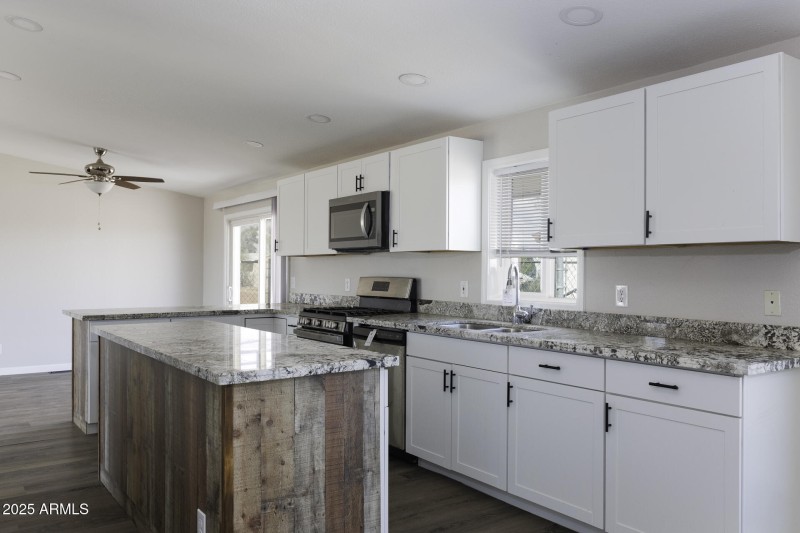 Kitchen 4