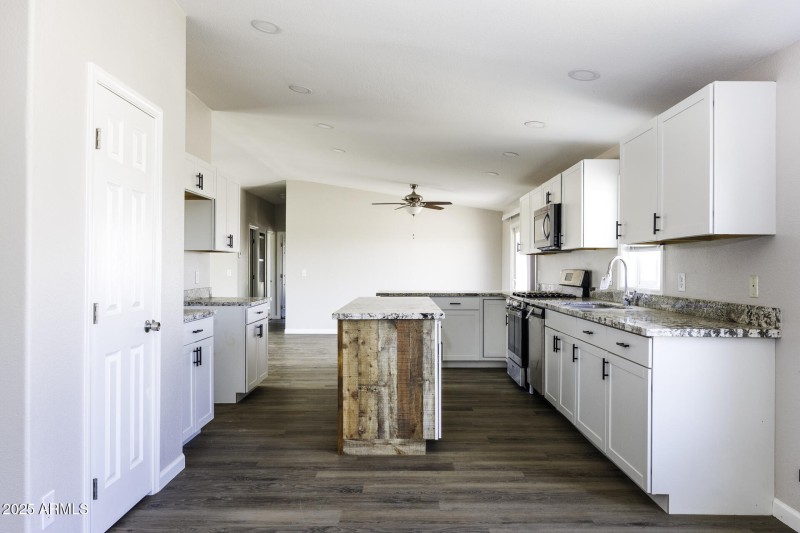 Kitchen 5
