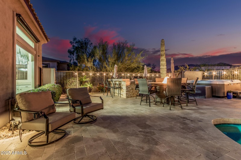 Outdoor Kitchen