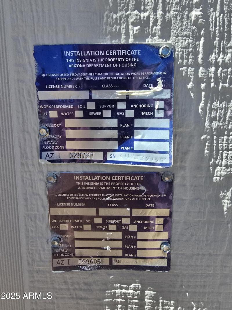 1000284944
