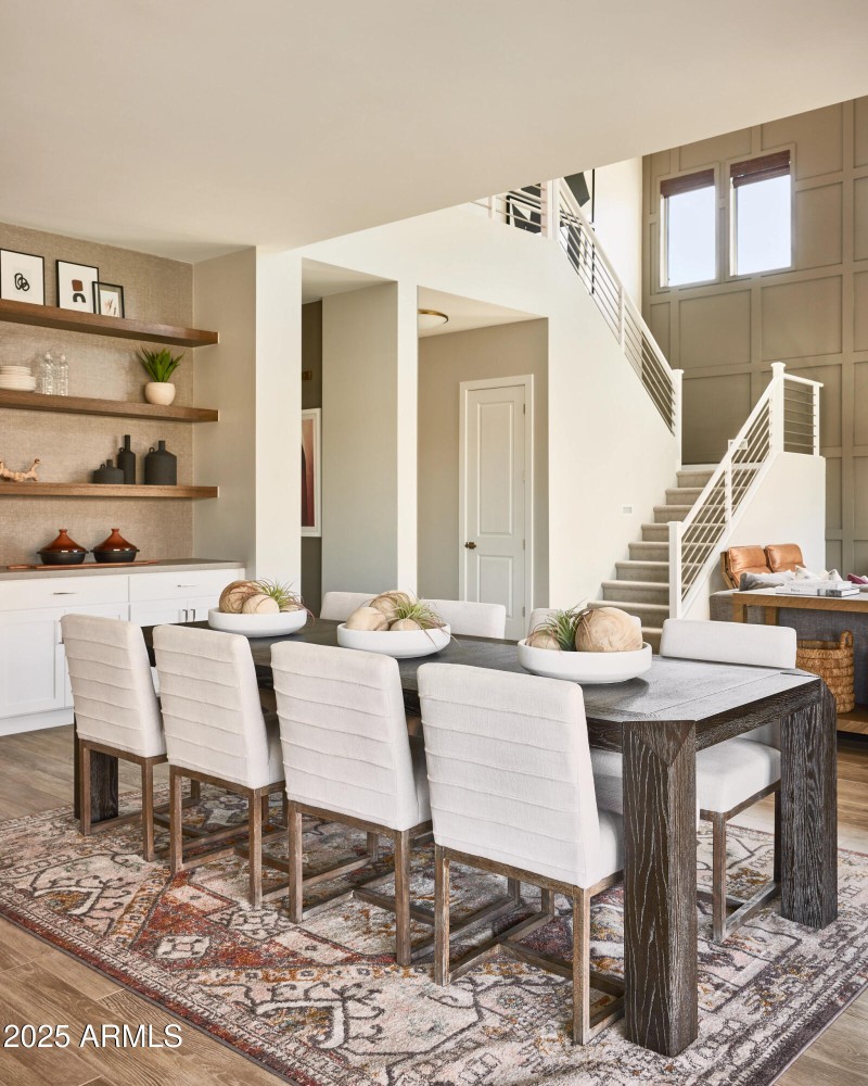 Emblem_OroRidge_5016_Dine