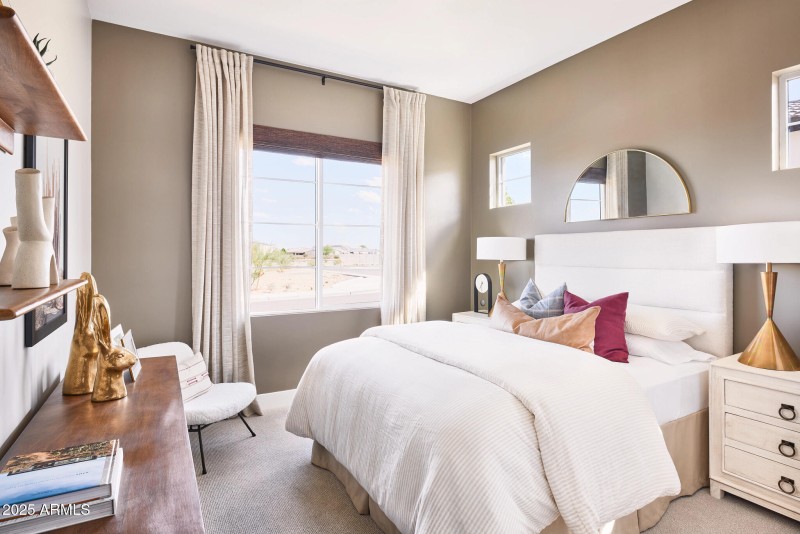 Emblem_OroRidge_5016_Grl_Bd_2