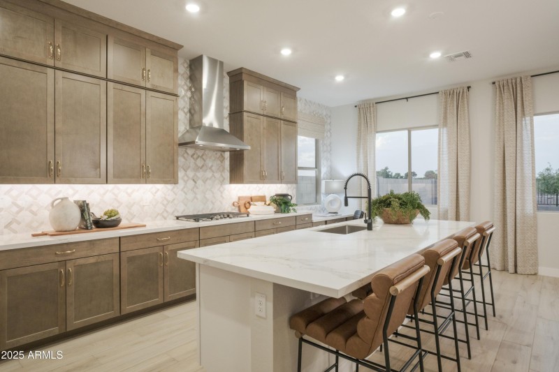 GOURMET KITCHEN
