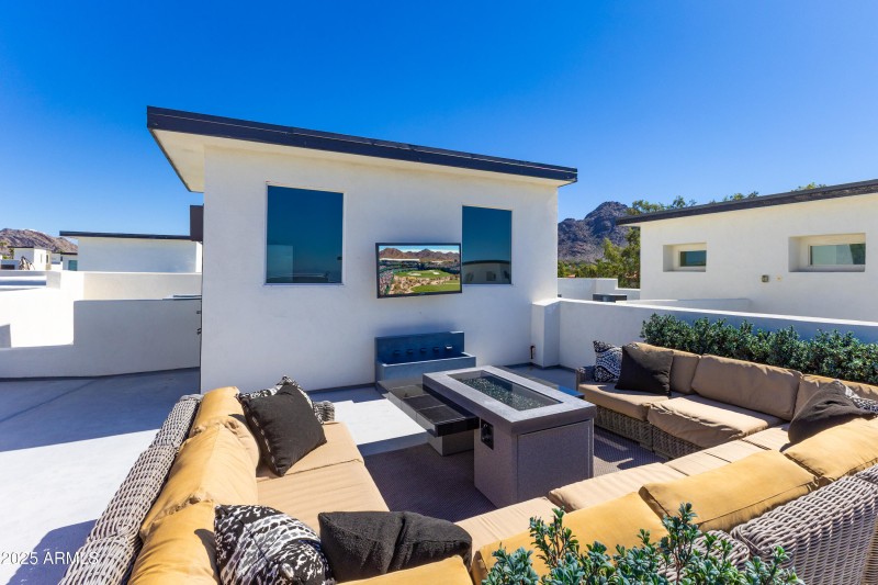 1717 E Morten Ave #62-42