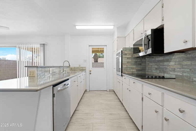 Kitchen 4