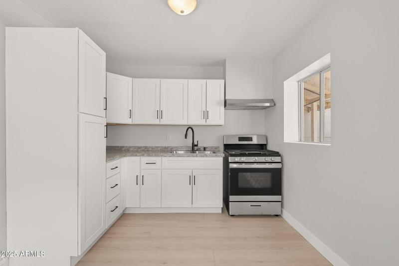 14-web-or-mls-Lincoln-14