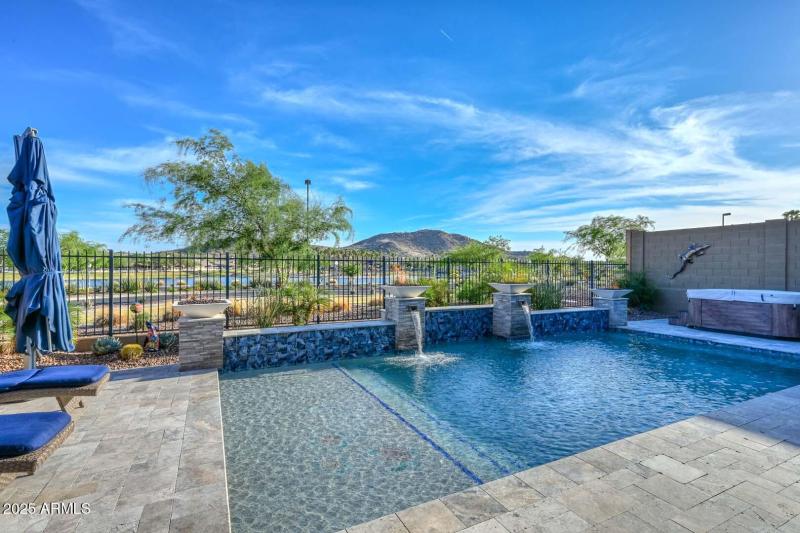 Backyard-Pool
