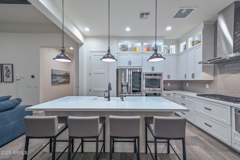 Night-Kitchen