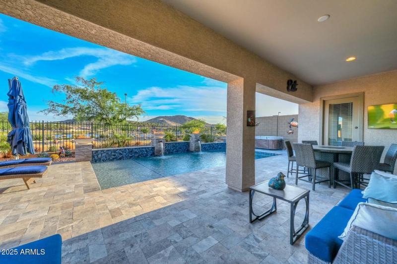 Covered Patio-Backyard