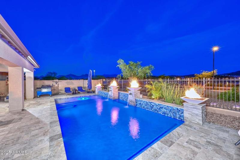 Night-Pool