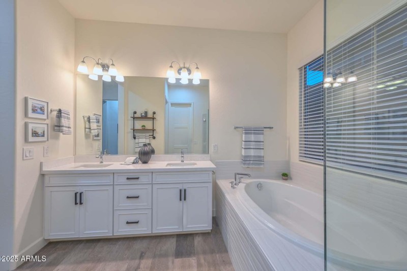 Night-Primary Bath2