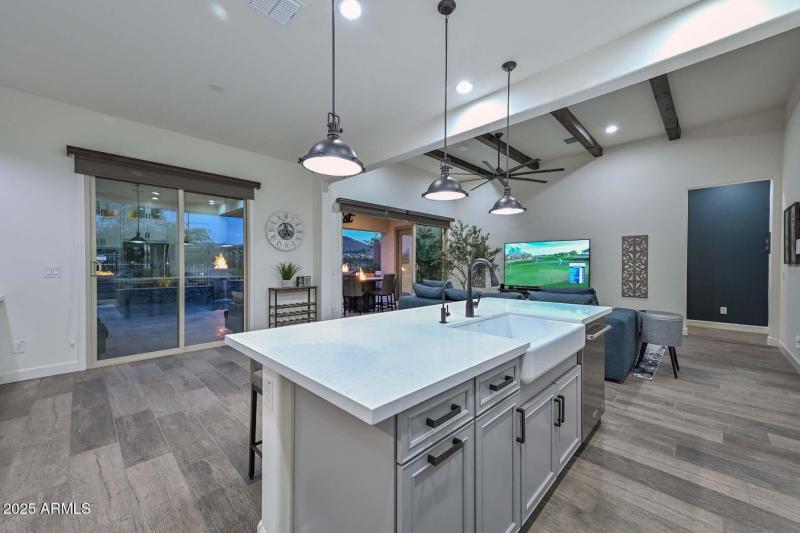 Night-Kitchen2