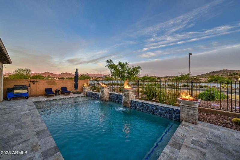 Pool View2