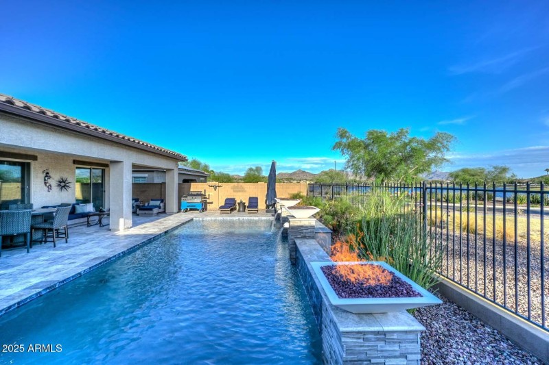 Pool-Patio