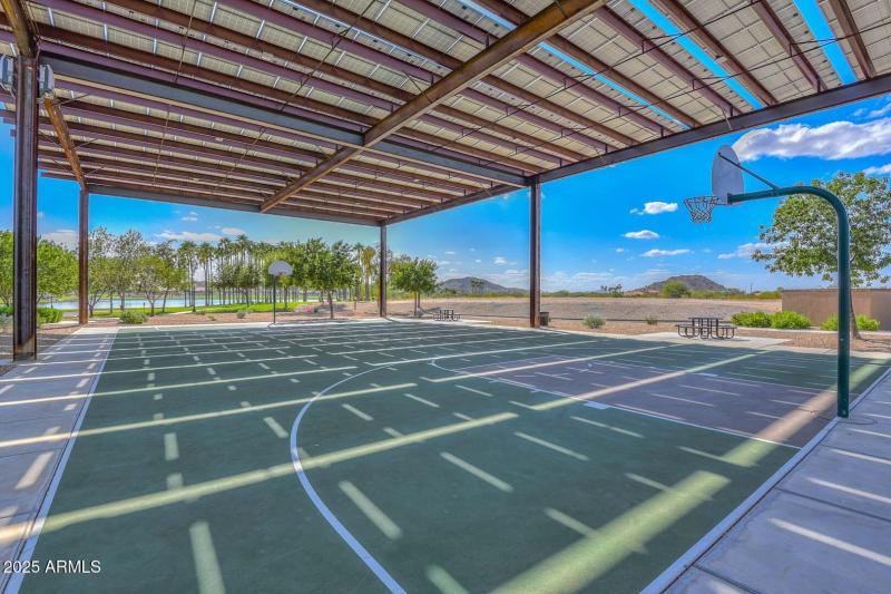Starpoint- Basketball Court