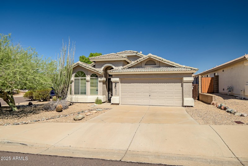 6426 W PRICKLY PEAR TRAIL