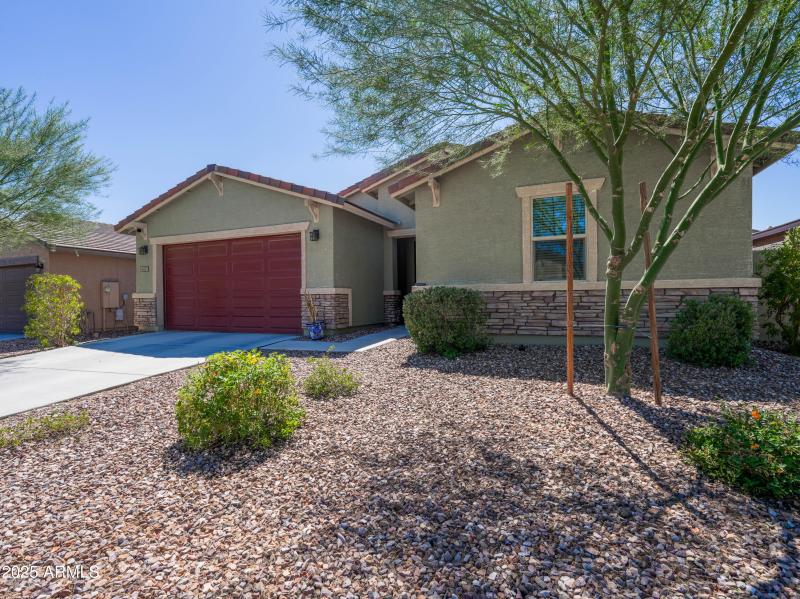 4621 W Stickleaf Way
