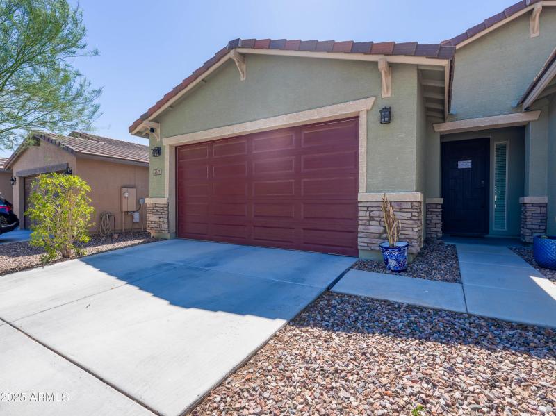 4621 W Stickleaf Way