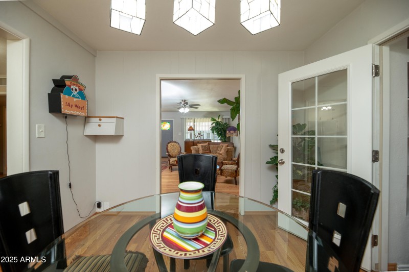 dining area 1c
