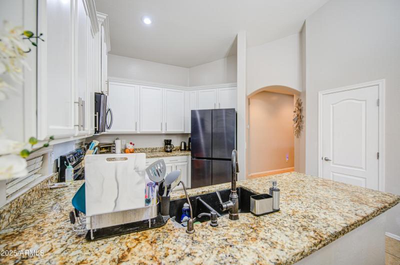 Kitchen 6