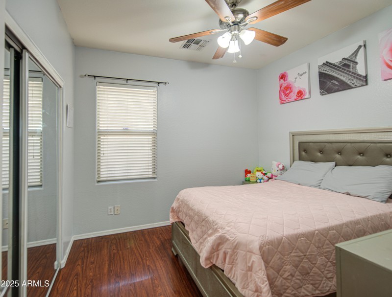 Bedroom 2-pic 1