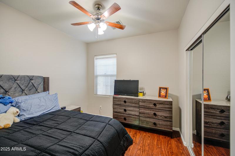 Bedroom 4-pic 1